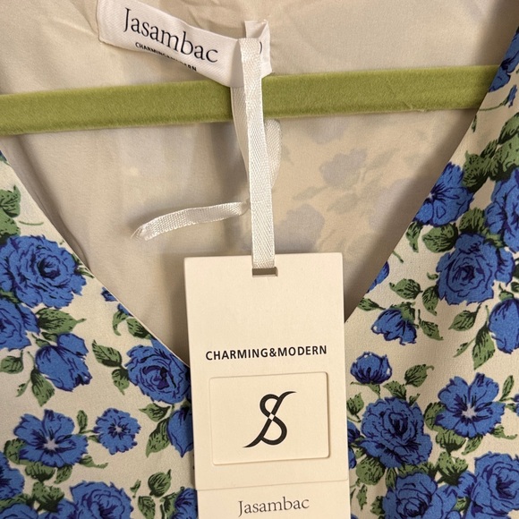 Floral Blue and White Dress - Picture 2 of 4